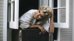 marilyn-out-the-window